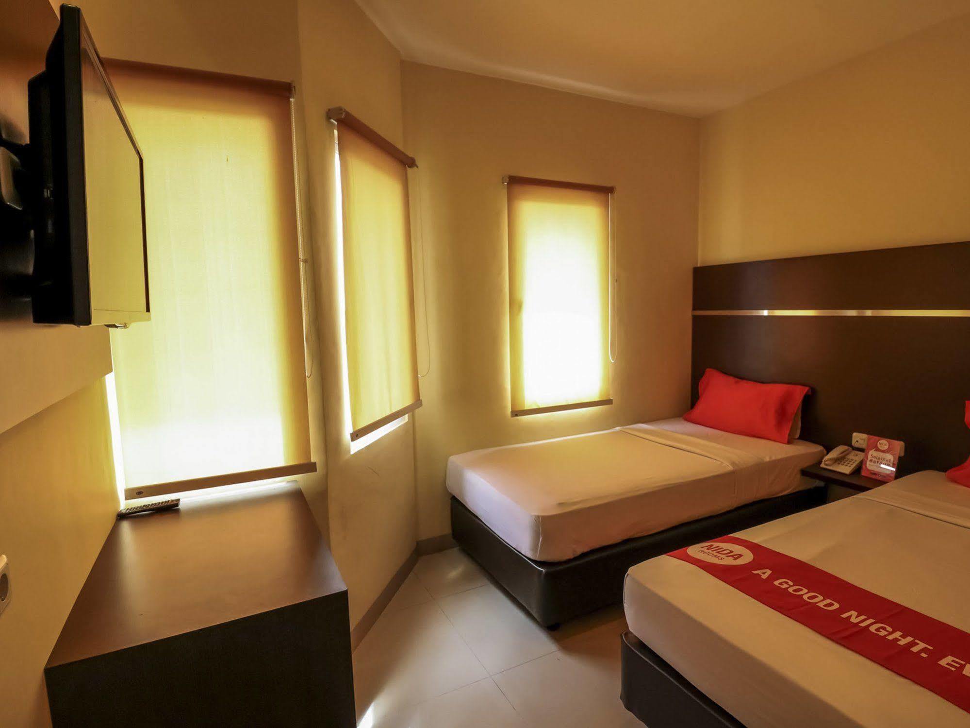 Hotel Nida Town Square Makassar